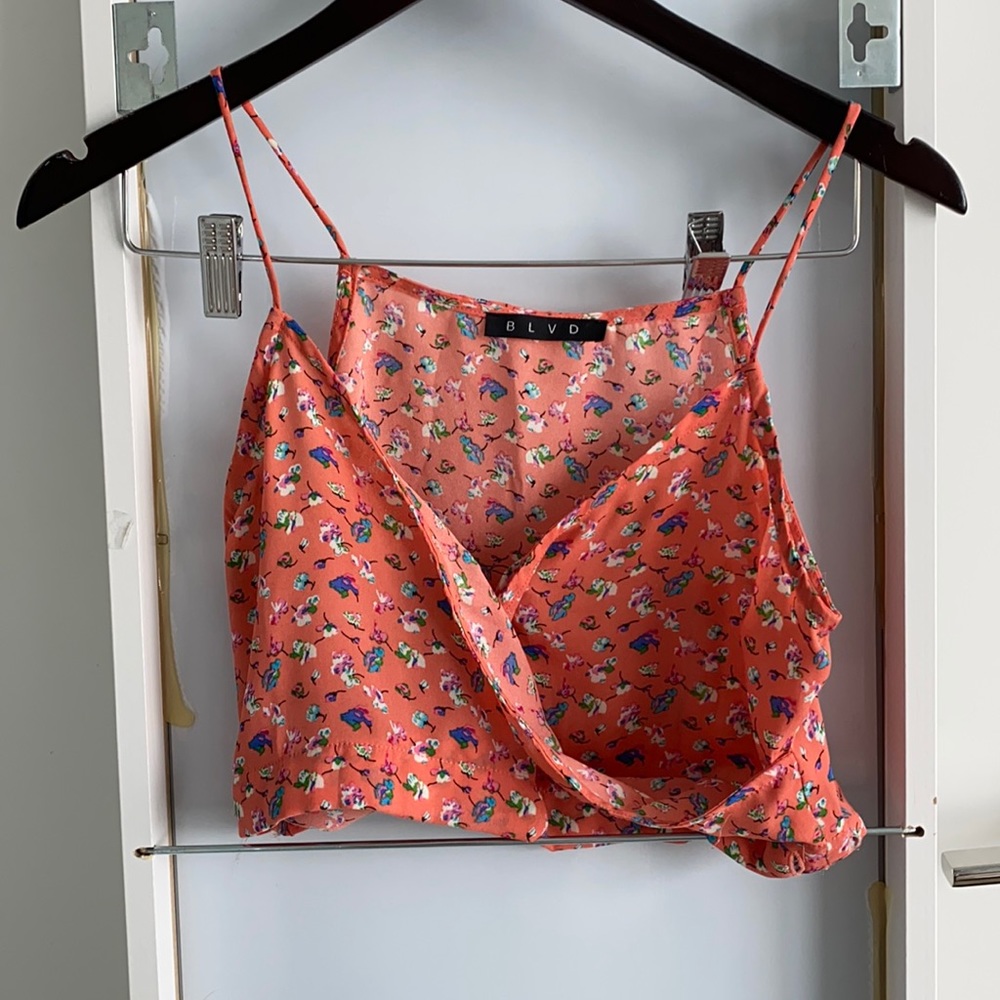 Peach flowery crop top